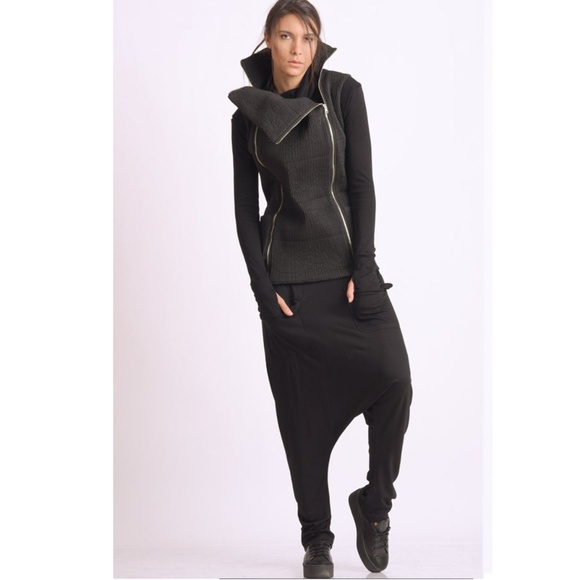 Warm Sleeveless Black Double Zipper Vest - Picture 1 of 8